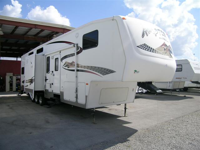 Used 2006 Keystone Raptor 3712 Fifth Wheel Toyhauler For Sale